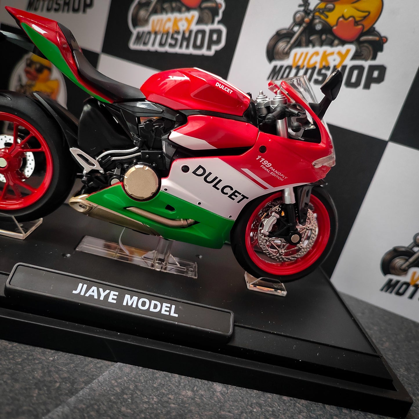 Ducati 1199 Roja - Jiaye 1:12